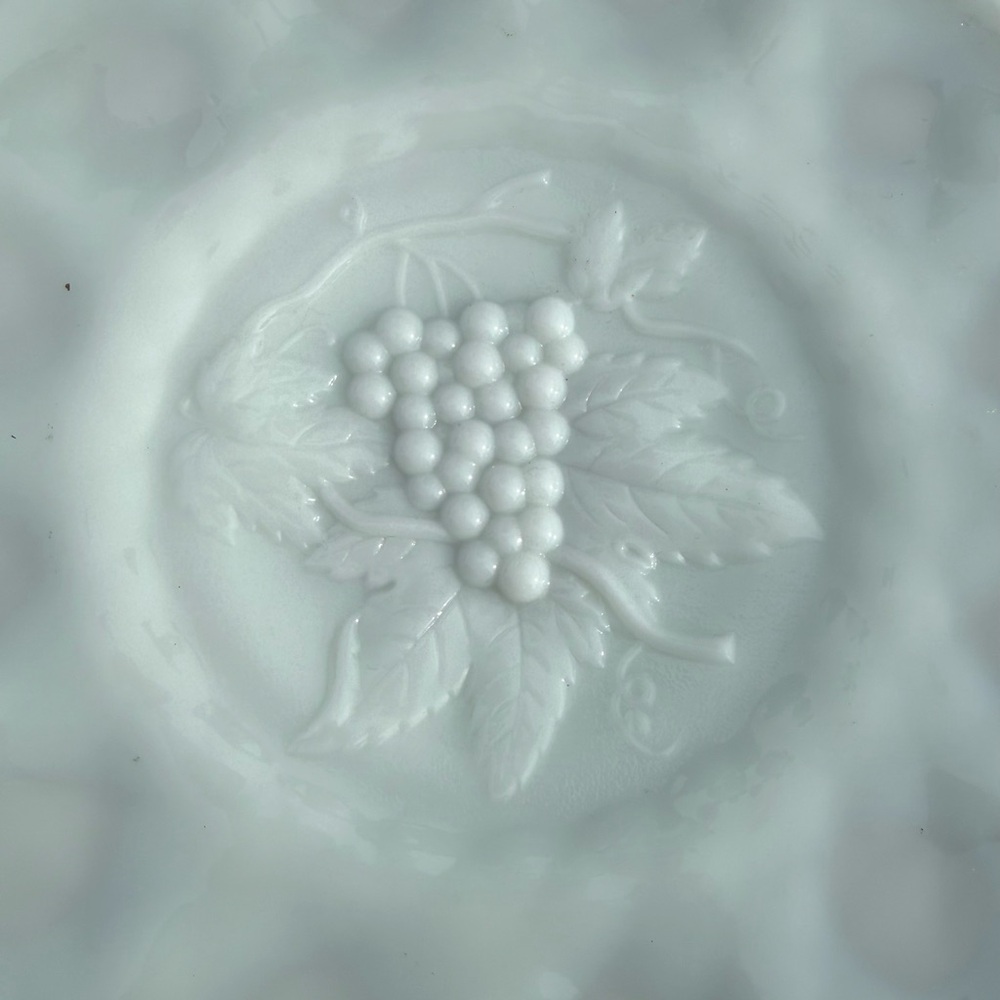 Vintage White Milk Glass Grape Pattern Bowl 8x8 Decorative Dish - Picture 3 of 6